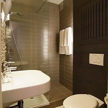 C-hotels Excelsior 3* מידלקרק