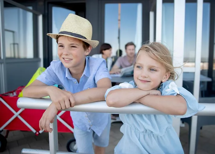 怡东c酒店 酒店 米德尔克尔克